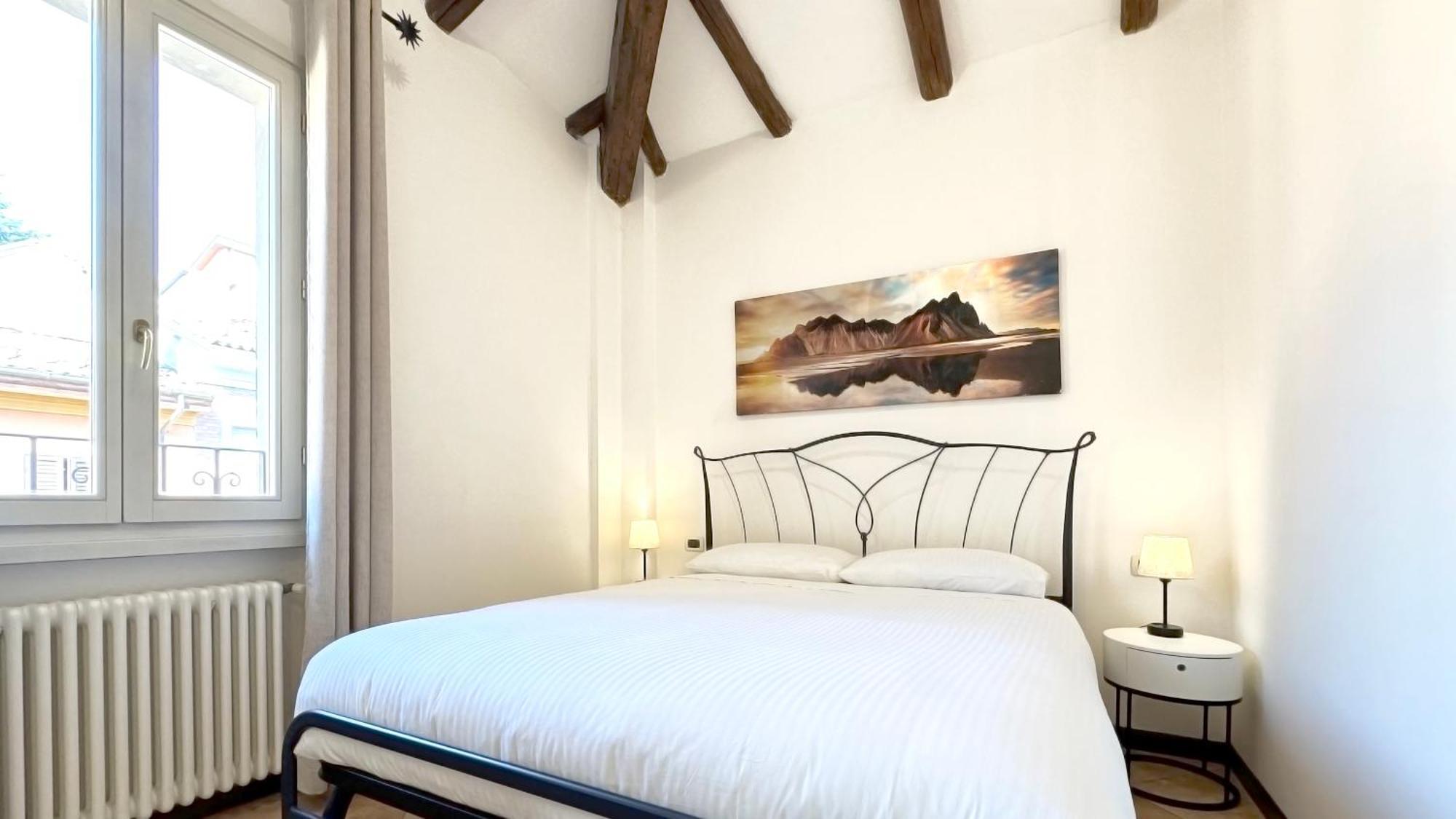 Int 4 - Suite Edoardo By Residence San Luca Bologna Luaran gambar