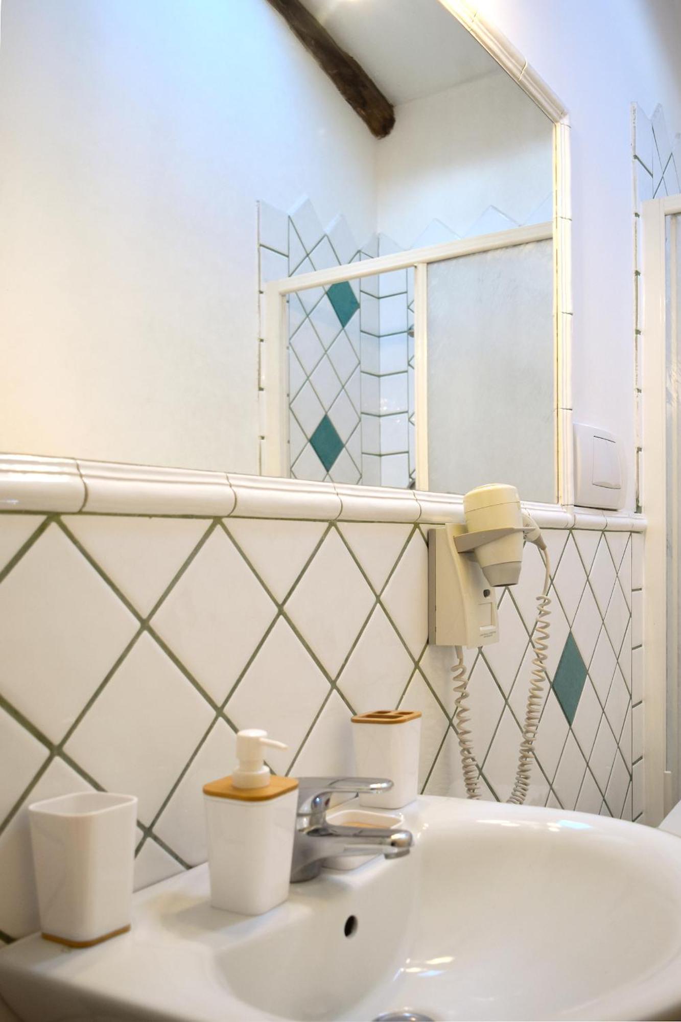 Int 4 - Suite Edoardo By Residence San Luca Bologna Luaran gambar