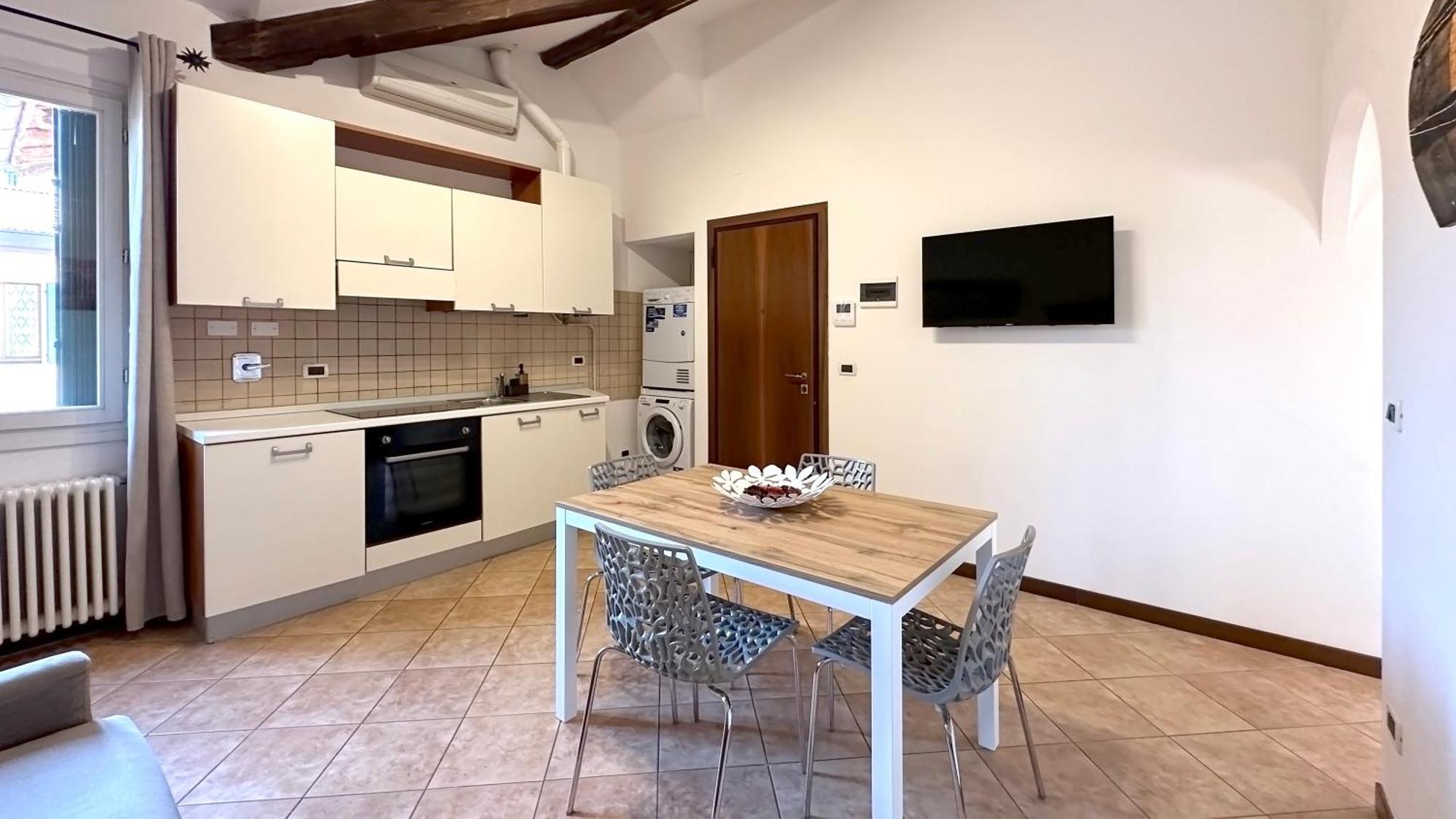 Int 4 - Suite Edoardo By Residence San Luca Bologna Luaran gambar