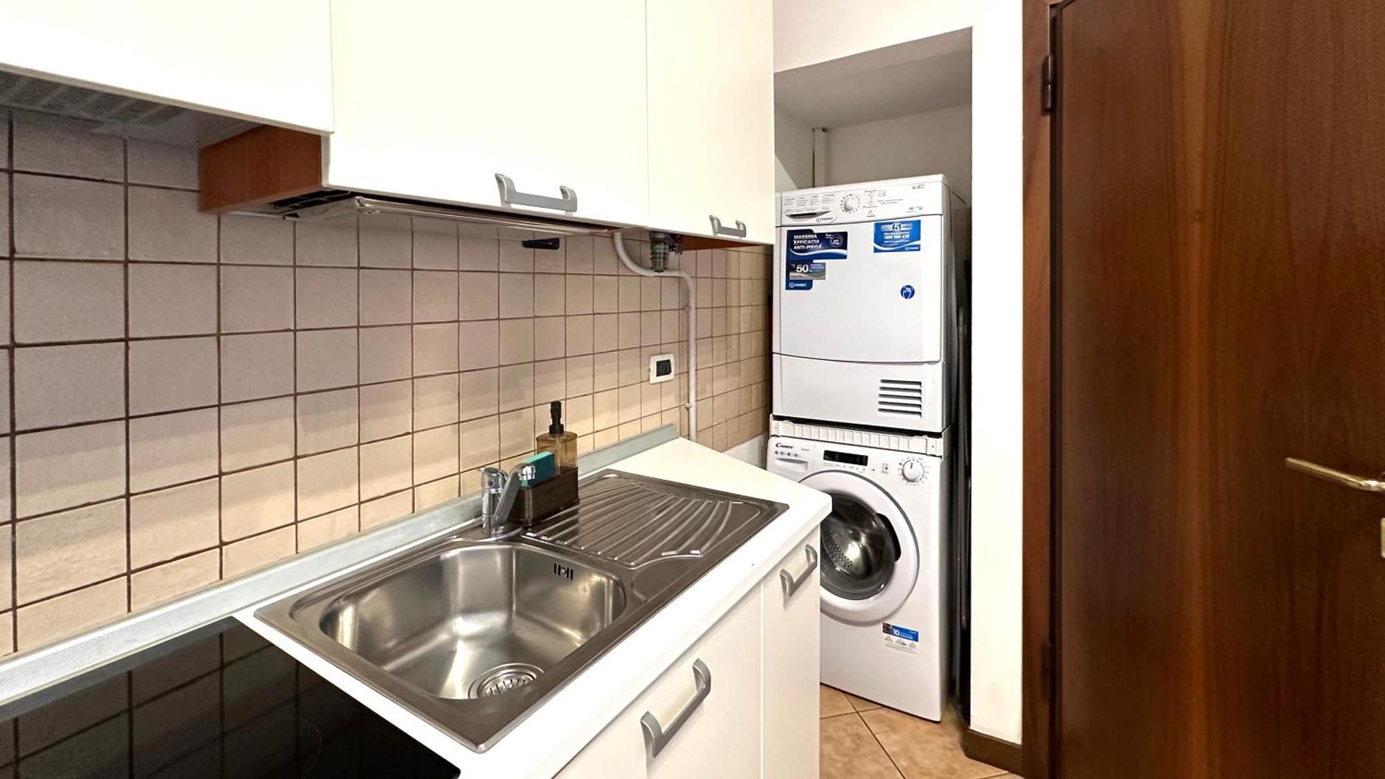Int 4 - Suite Edoardo By Residence San Luca Bologna Luaran gambar
