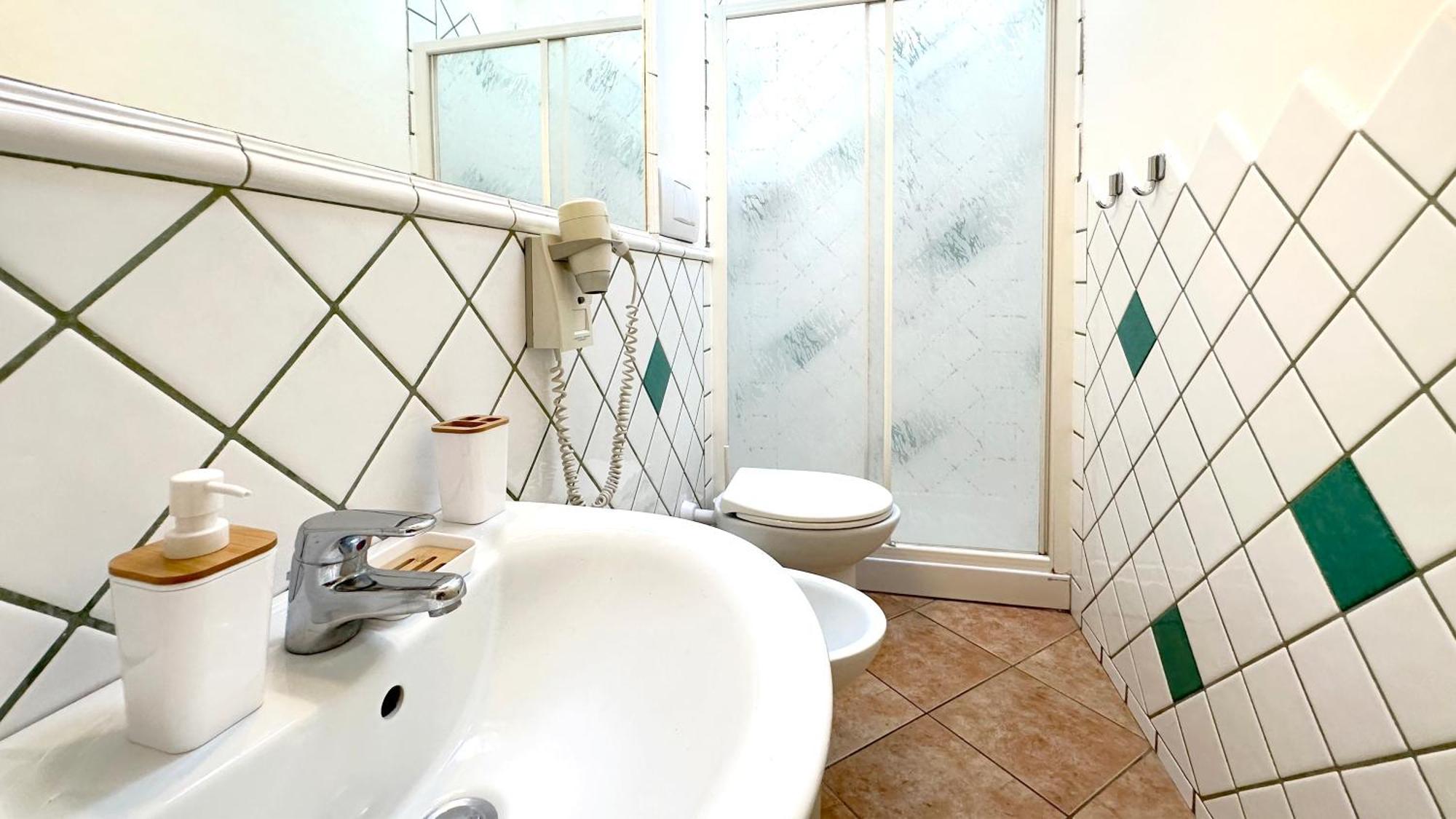 Int 4 - Suite Edoardo By Residence San Luca Bologna Luaran gambar